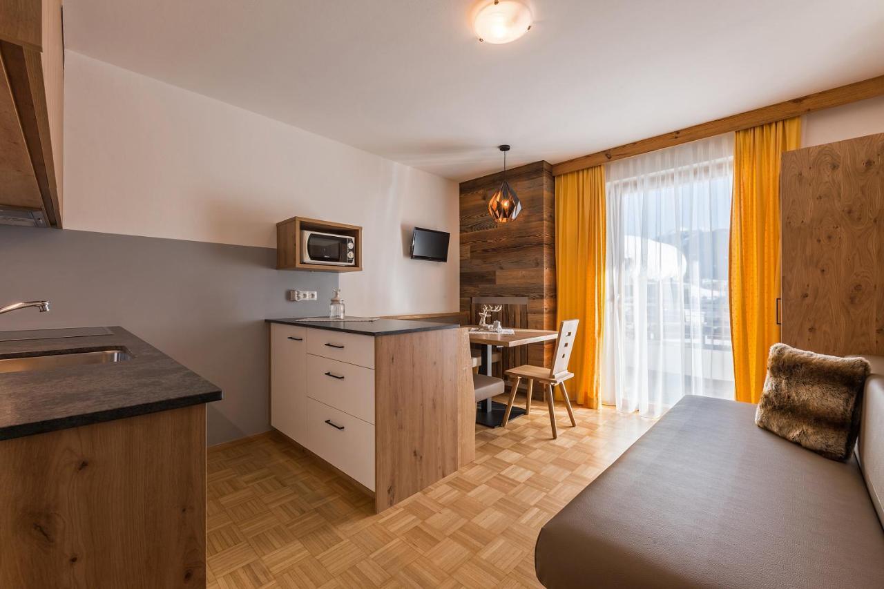 Appartments Lercher Irma San Candido Bagian luar foto
