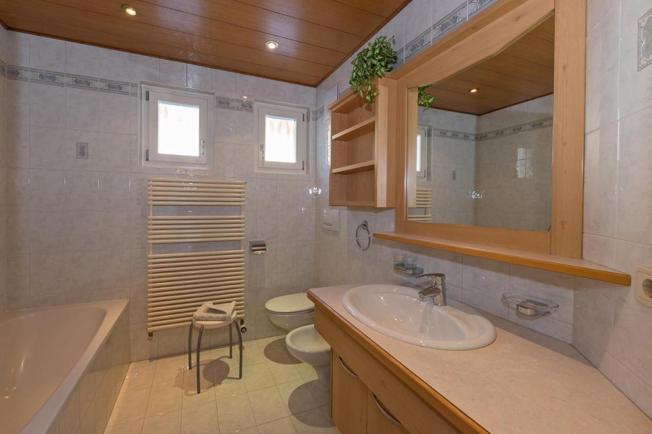 Appartments Lercher Irma San Candido Bagian luar foto