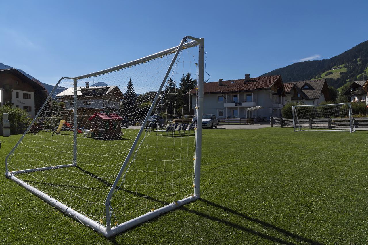 Appartments Lercher Irma San Candido Bagian luar foto