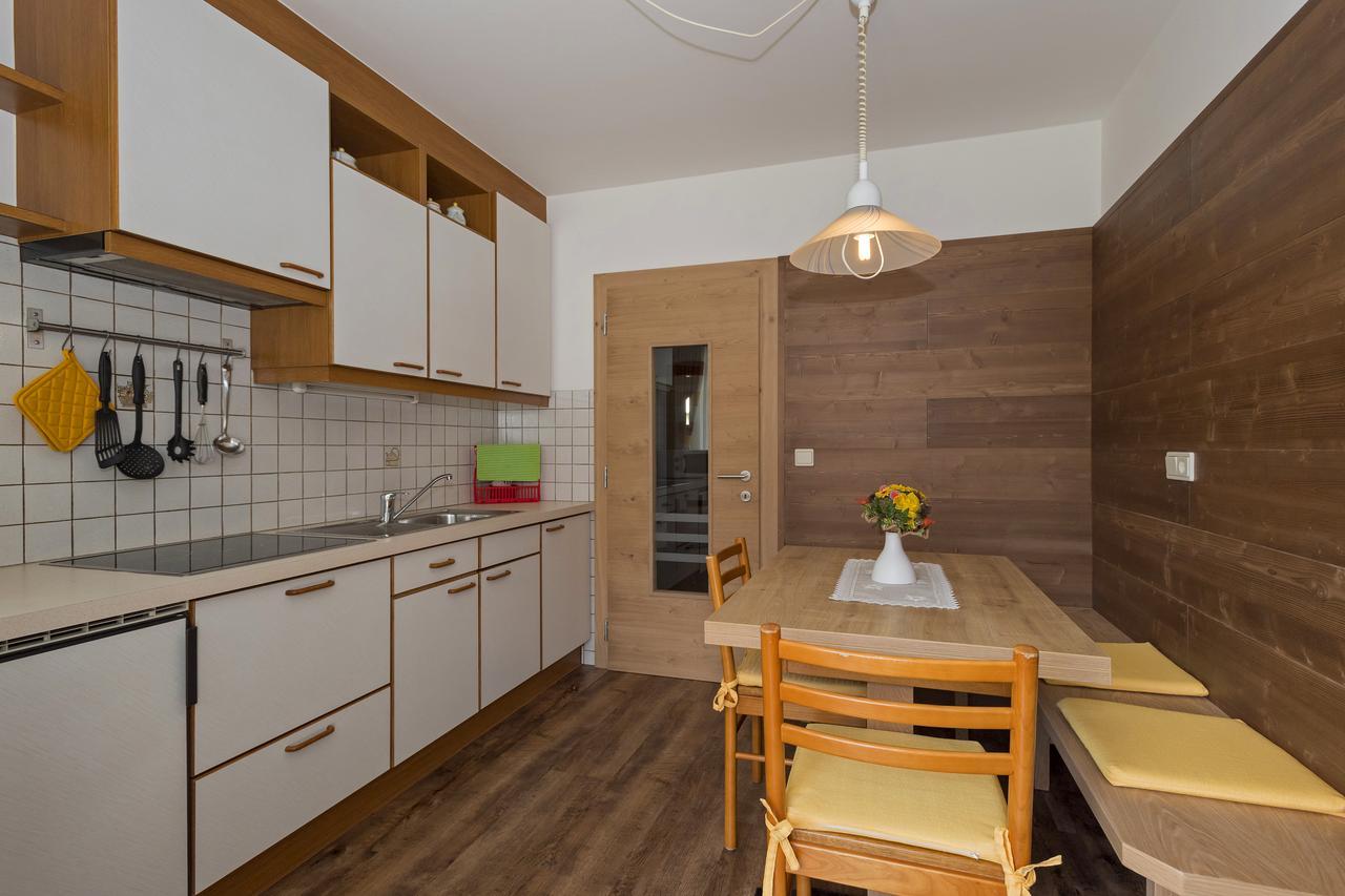 Appartments Lercher Irma San Candido Bagian luar foto