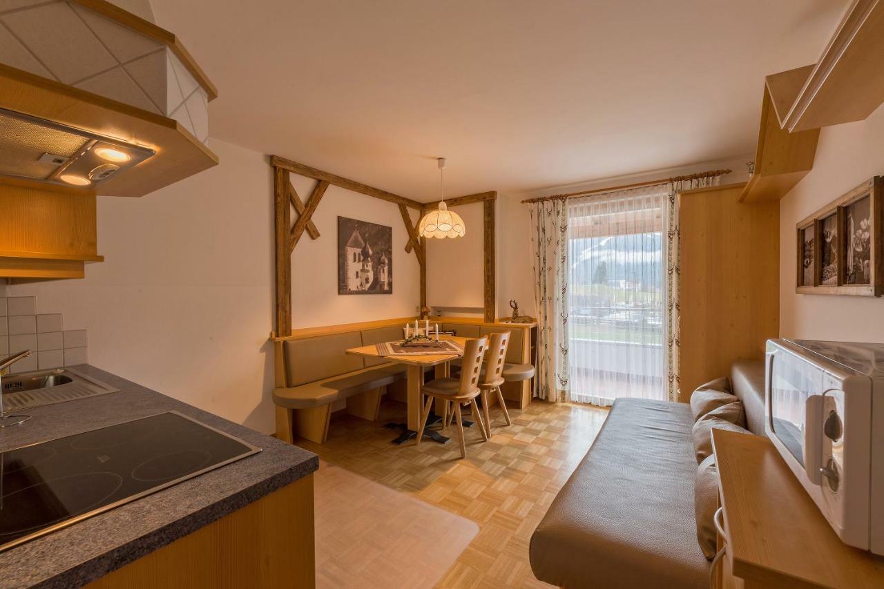 Appartments Lercher Irma San Candido Bagian luar foto