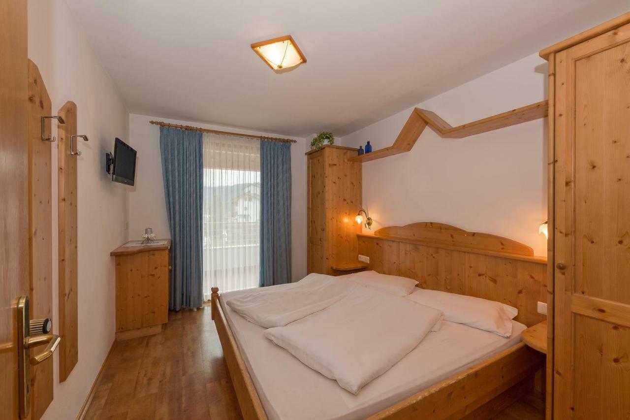 Appartments Lercher Irma San Candido Bagian luar foto