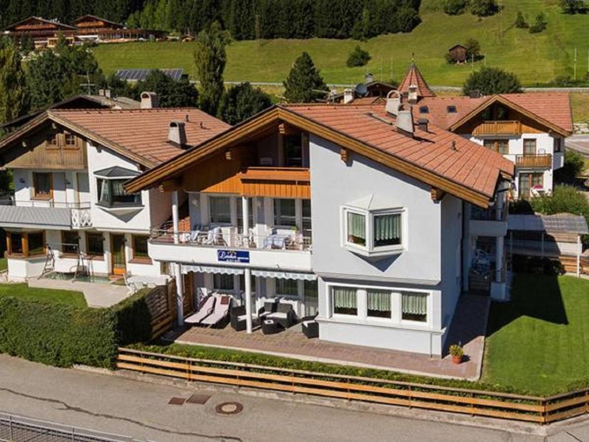 Appartments Lercher Irma San Candido Bagian luar foto